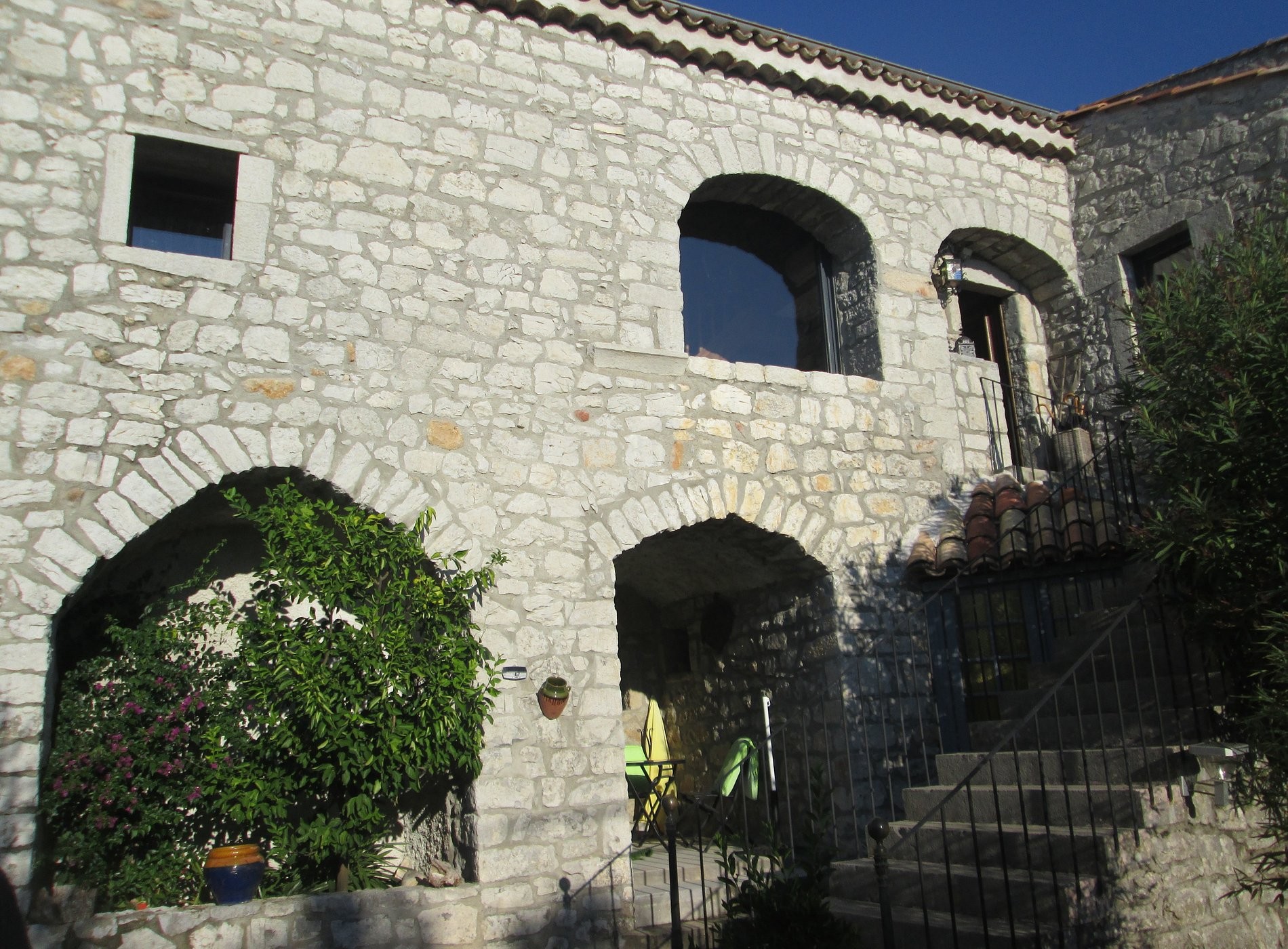 Mas Des Falaises, Chambre d'Hôtes à Saint-Alban-Auriolles