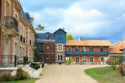 Château Le Quesnoy, Chambre D'hôtes à Chevrières