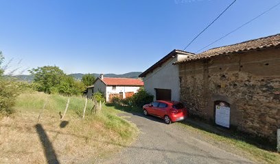 Le petit Chambost, Chambre d'Hôtes à Brussieu
