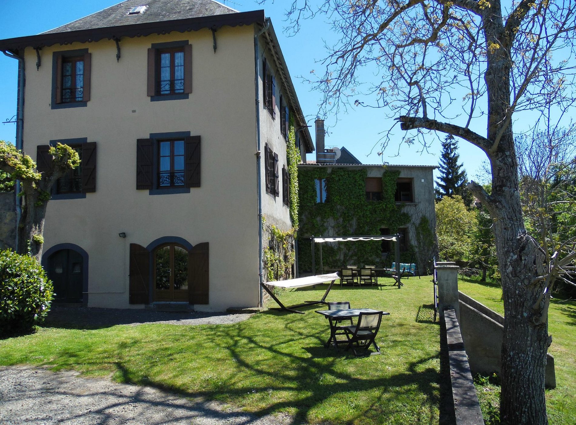 A L'aube Des Volcans, Chambre D'hôtes à Charbonnières-les-Vieilles