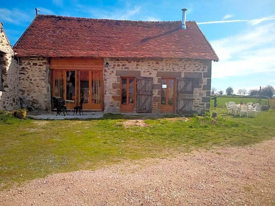 Le Petit Savriere B&B, Chambre d'Hôtes à Tronget