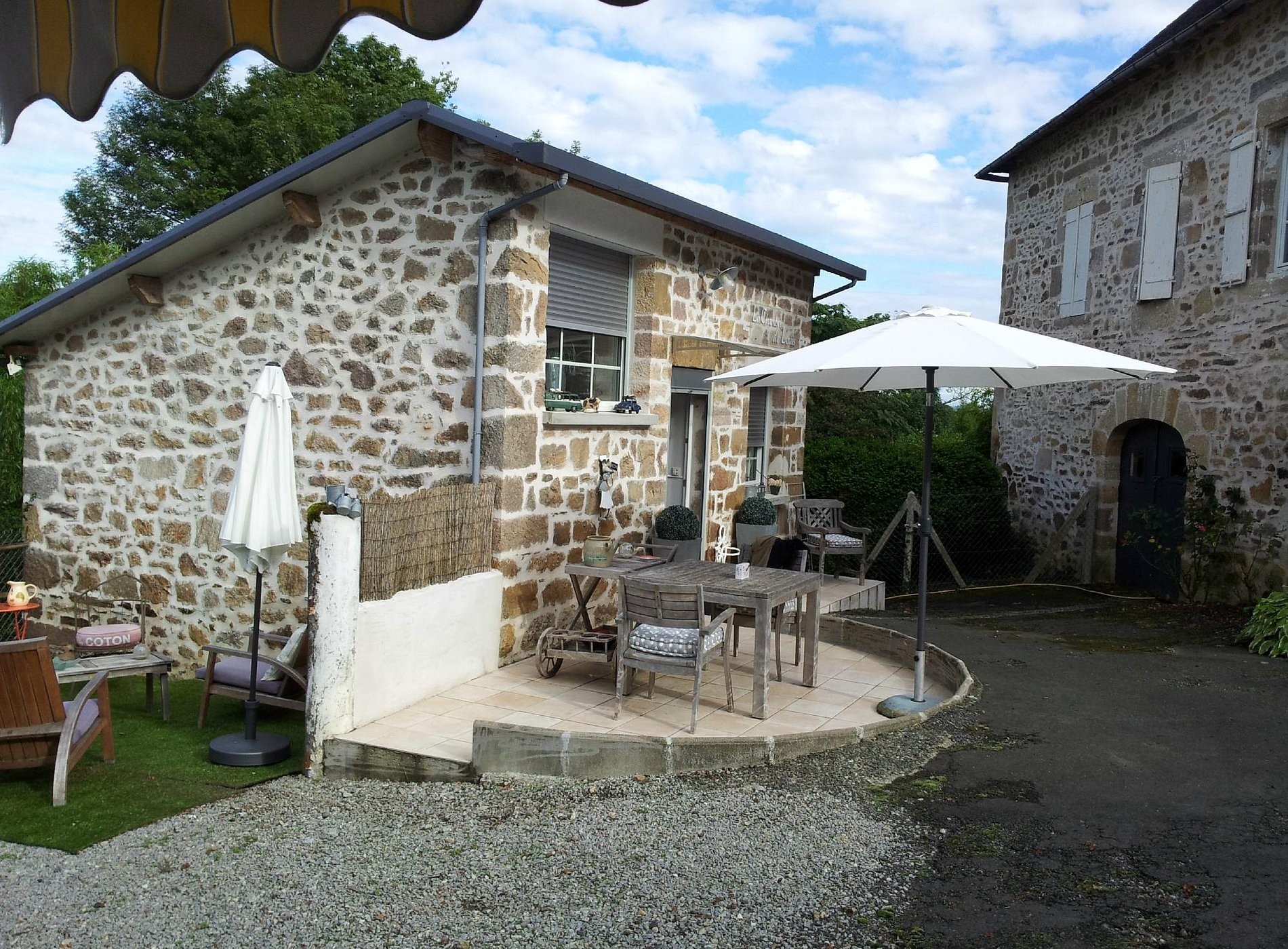 La Grange de Clémence - Chambres d'Hôtes, Chambre d'Hôtes à Sainte-Féréole