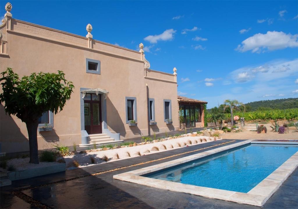 Château La Sabine, Chambre d'Hôtes à Saint-Laurent-de-la-Cabrerisse