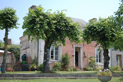 Les Guittieres Gite and The Glade Glamping, Location de Vacances à Sarcé