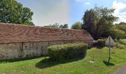 Jahannot Catherine Et Thierry, Chambre d'Hôtes à Saint-Ambreuil
