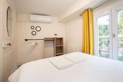 MAEV - Les Arènes, Location de Vacances à Périgueux