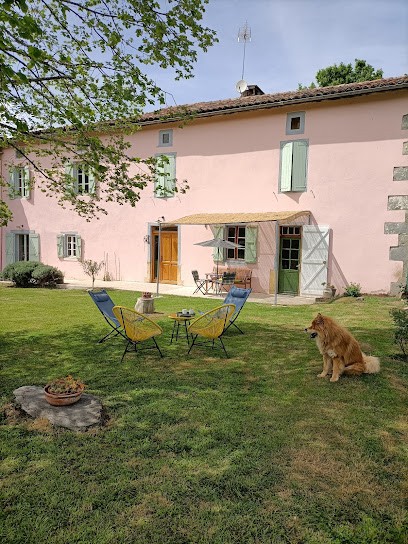 La Salamandre de l'Escat - Chambres d'hôtes, Maison d'Hôtes à Montastruc-de-Salies