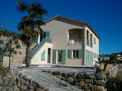 Villa Les Terrasses du Chassezac, Location de Vacances à Chambonas