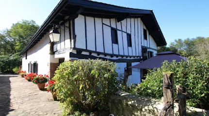 Chambres D'hôtes De Charme Ttakoinenborda, Chambre d'Hôtes à Sare