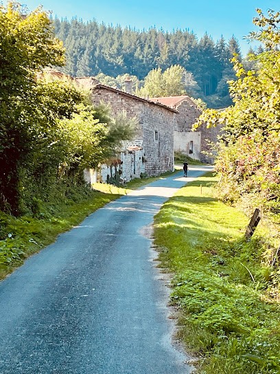 La Boucle des Molliers, Chambre d'Hôtes à Cenves