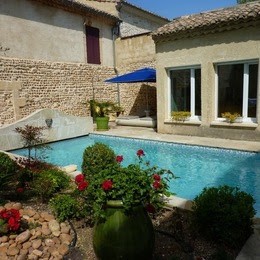 Chambre d'hôtes Autour d'un olivier, Chambre d'Hôtes à Vauvert