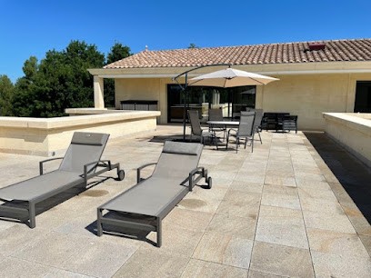 Domaine des Eucalyptus, Chambre d'Hôtes à Mollégès