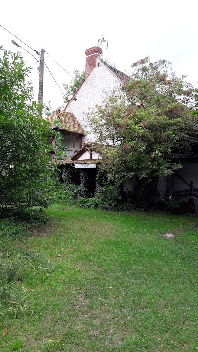 Mauzac Aline, Chambre d'Hôtes à Cernoy-en-Berry
