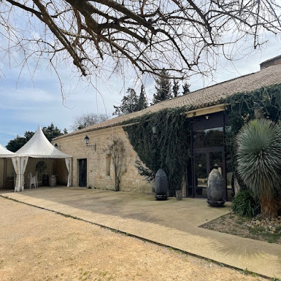 Domaine Du Prieuré D'estagel, Chambre D'hôtes à Saint-Gilles