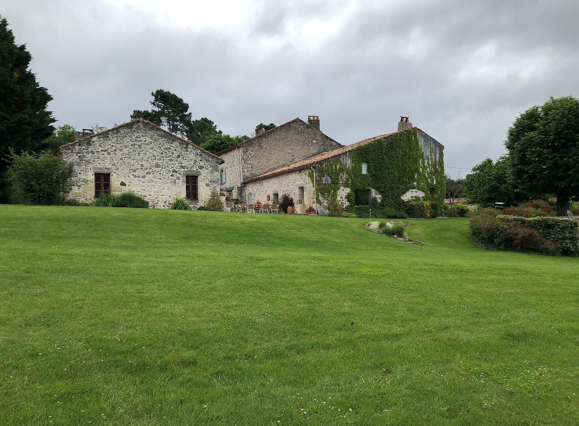 Domaine du Grué, Chambre d'Hôtes à Réaup-Lisse