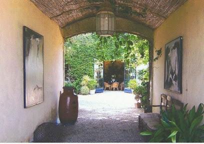 Chambres d'hôtes Gard : Mas de Barbut, Chambre d'Hôtes à Saint-Laurent-d'Aigouze