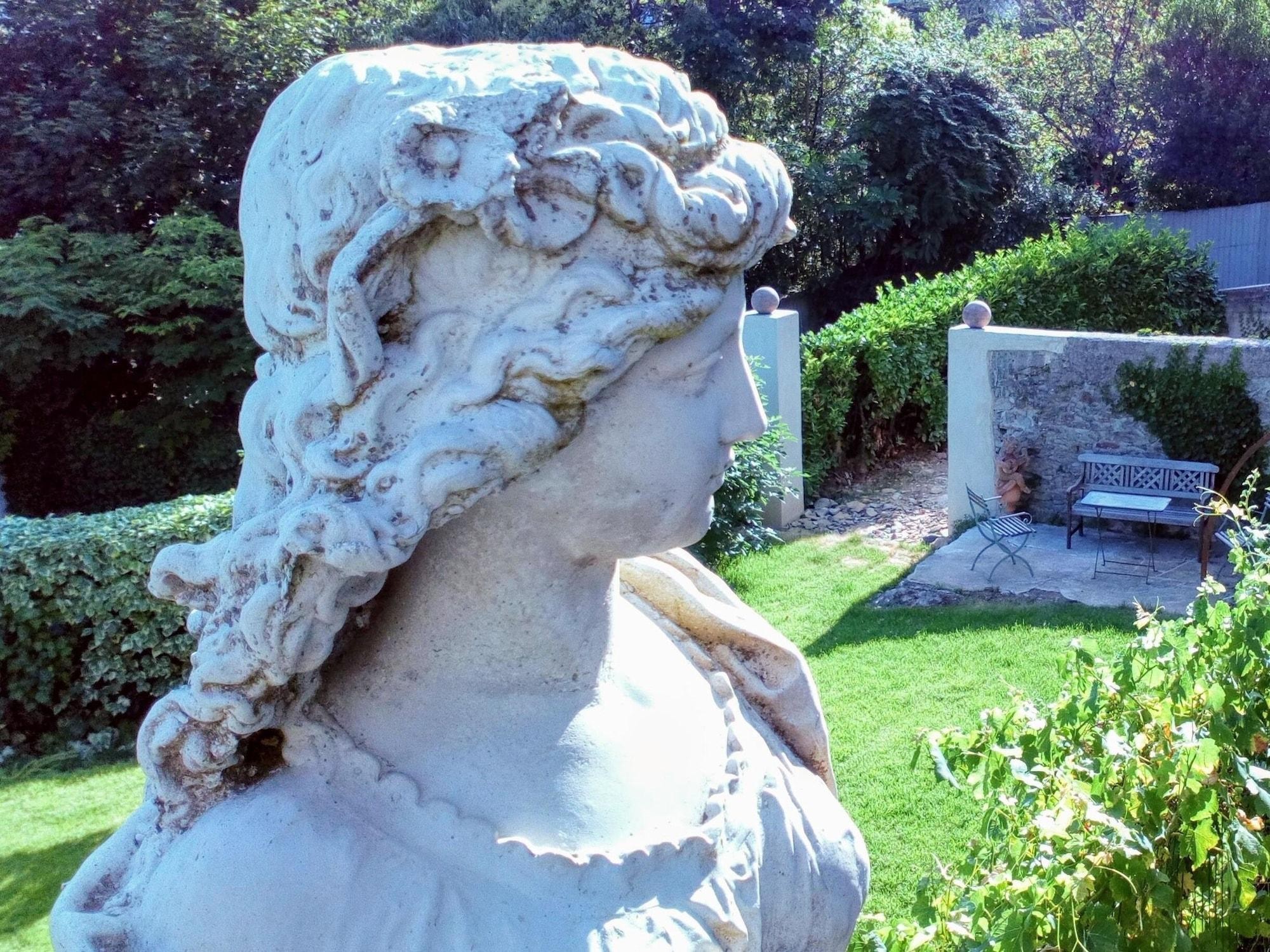 Maison Jaffran, suite en ville, Chambre d'Hôtes à Privas