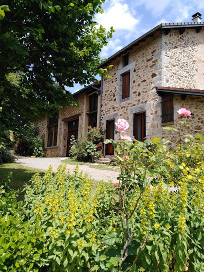 Gites du Petit Colombier, Location de Vacances à Saint-Just-le-Martel