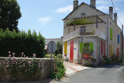 Gîte de charme 3 étoiles et chambres d'hôtes La Bohème proche de Niort et du Marais poitevin, Chambre d'Hôtes à Villiers-en-Plaine