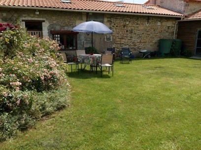 Les Trois Puits, Chambre d'Hôtes à Brion-près-Thouet