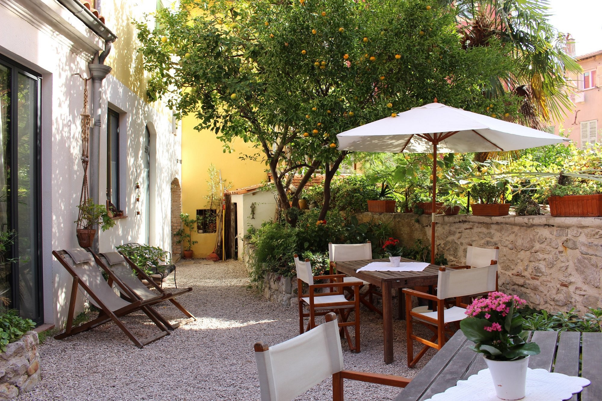 La Petite Maison, Chambre d'Hôtes à Menton