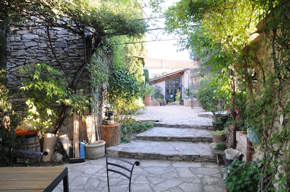 Le Jas de Péguier, Chambre d'Hôtes à Châteauneuf-Val-Saint-Donat