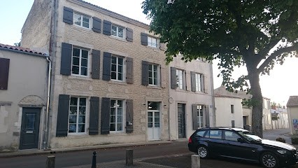 Auberge de l'écu de France, Chambre d'Hôtes à Saint-Jean-de-Liversay