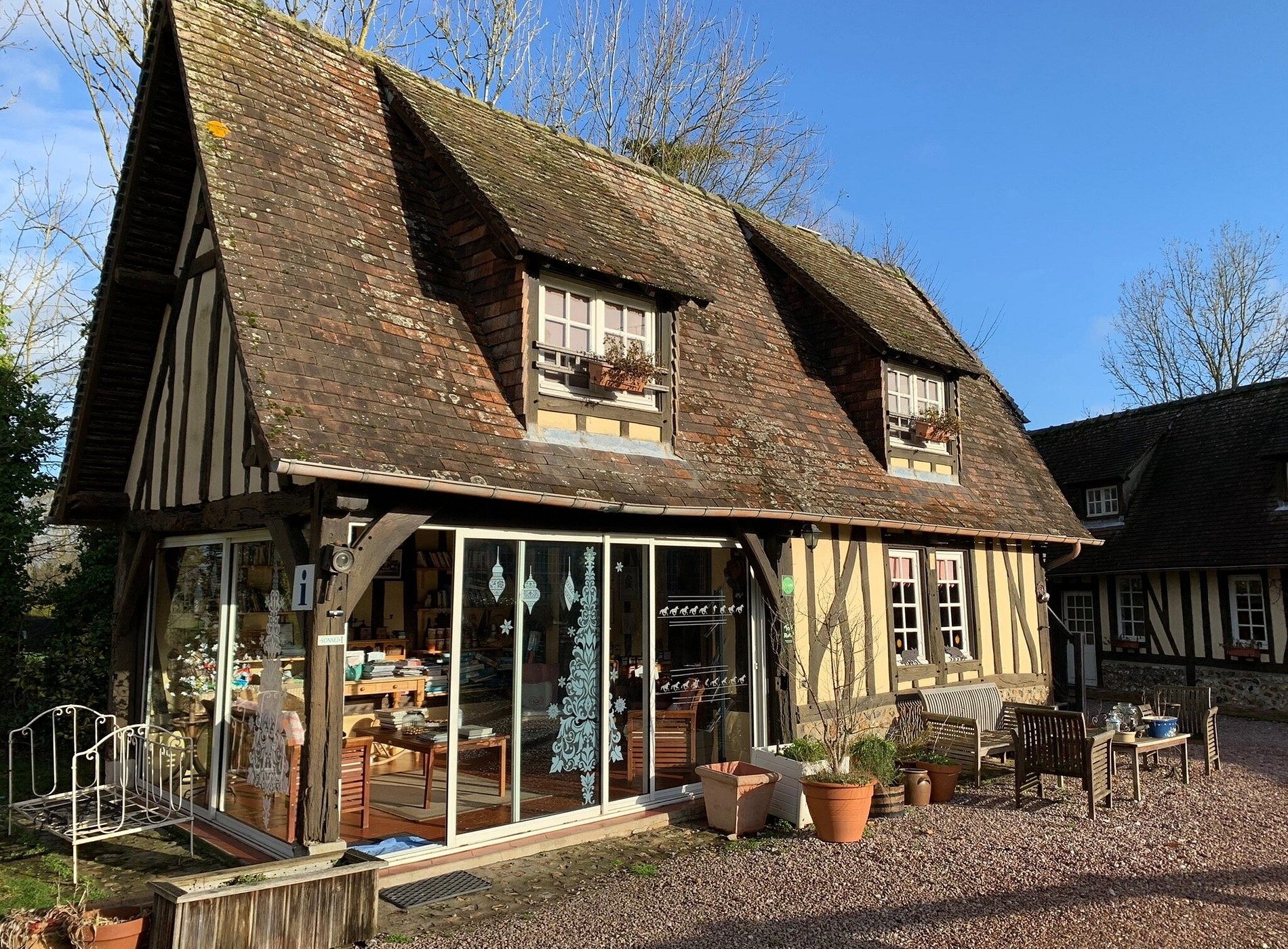 La Pommeraie Chambres D'hôtes, Chambre d'Hôtes à Saint-Georges-du-Vièvre
