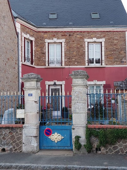 La Villa D ISKA, Chambre d'Hôtes à Sougé-le-Ganelon