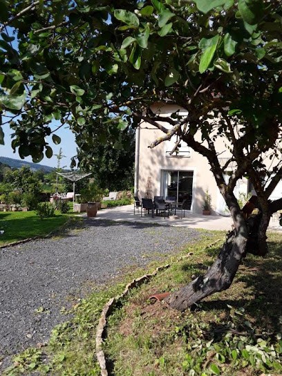 La Charme - Jalogny, Chambre d'Hôtes à Jalogny