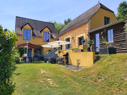 Bonbon Chambres Et Table D'hôtes, Chambre D'hôtes à Saint-Julien-de-Lampon