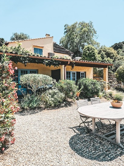 Le Mouron Rouge, Chambre d'Hôtes à La Garde-Freinet