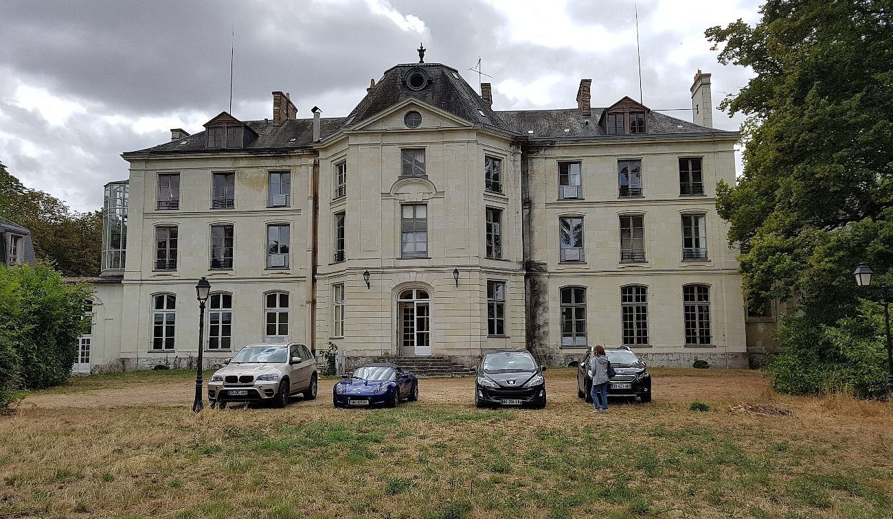 Chateau de Freschines, Chambre d'Hôtes à Villefrancoeur