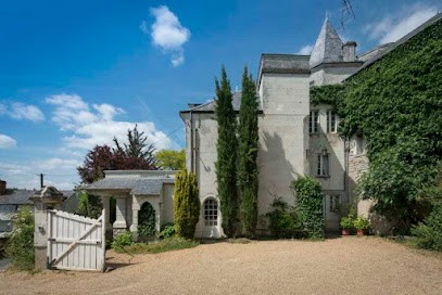 Le Manoir Montecler, Maison d'Hôtes à Gennes-Val-de-Loire