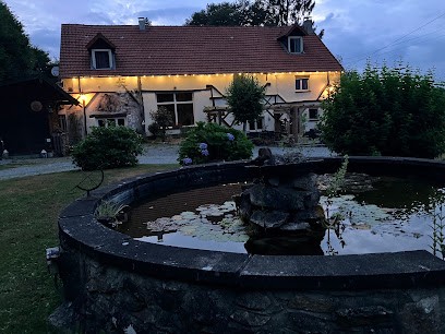 Domaine Les Filloux - Chambres d'hôtes, Glamping & Mini-camping, Chambre d'Hôtes à Auriat