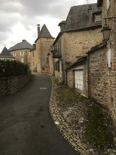 LE CORREZE MEDIEVAL, Maison d'Hôtes à Corrèze