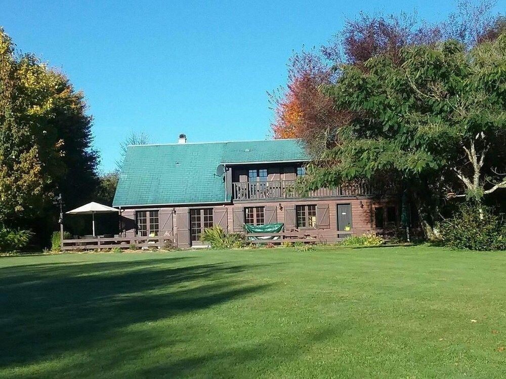 Spruce Lake, Chambre d'Hôtes à Sauviat-sur-Vige