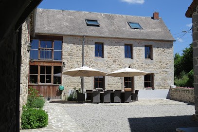 Gîte De Groupe L'élémentaire, Location de Vacances à Charensat
