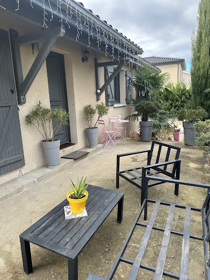 Comme À La Maison Pusignan Maison D'hôtes à Pusignan