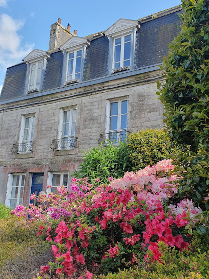 Ti Ar Chorneg, Location De Vacances à Guerlesquin