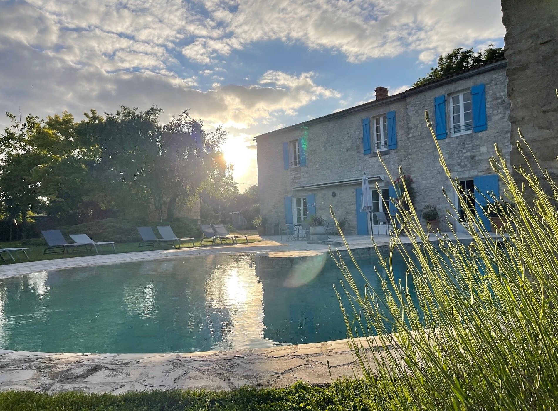 Chambre D'hôtes De Charme Logis Saint Leonard Avec Piscine, Chambre d'Hôtes à Dompierre-sur-Mer