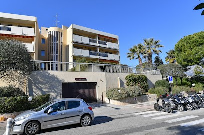 Studio Saint Jean à Roquebrune, Entre Menton Et Monaco, Proche Plages, Location de Vacances à Roquebrune-Cap-Martin
