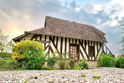 Cour Lecointe SCI - Chaumine en Normandie - Chambre d'Hôtes, Chambre d'Hôtes à Saint-Pierre-en-Auge