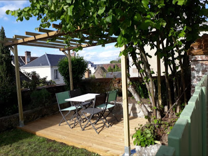 Les 3 Echoppes, Maison D'hôtes à Chargé