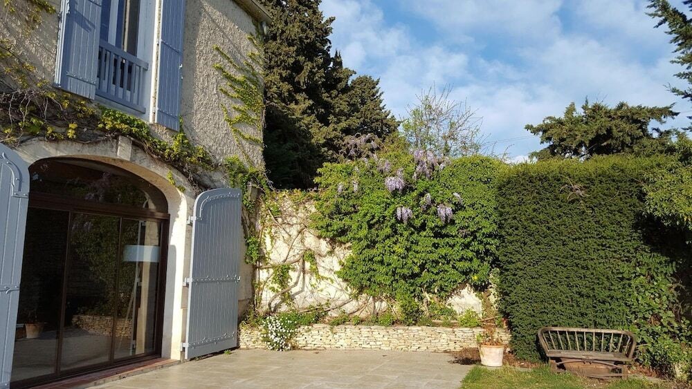 Mas des Prevots B&B, Chambre d'Hôtes à Châteaurenard