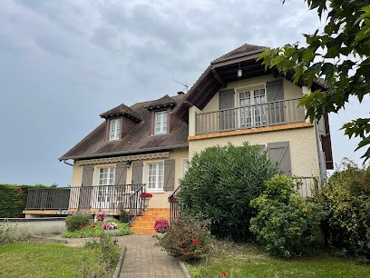 Gite Chez Darribère, Maison d'Hôtes à Uzan