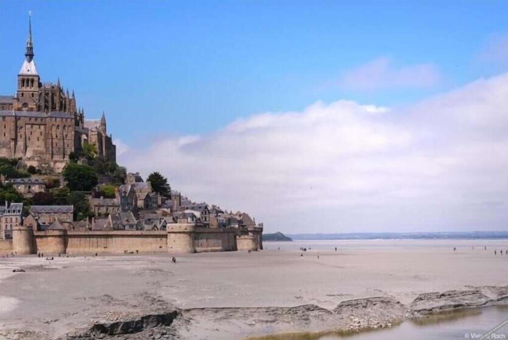 l'Angevinière, éco-logis, gîtes, chambres et roulotte en Baie du Mont-Saint-Michel, Maison d'Hôtes à Saint-Laurent-de-Terregatte