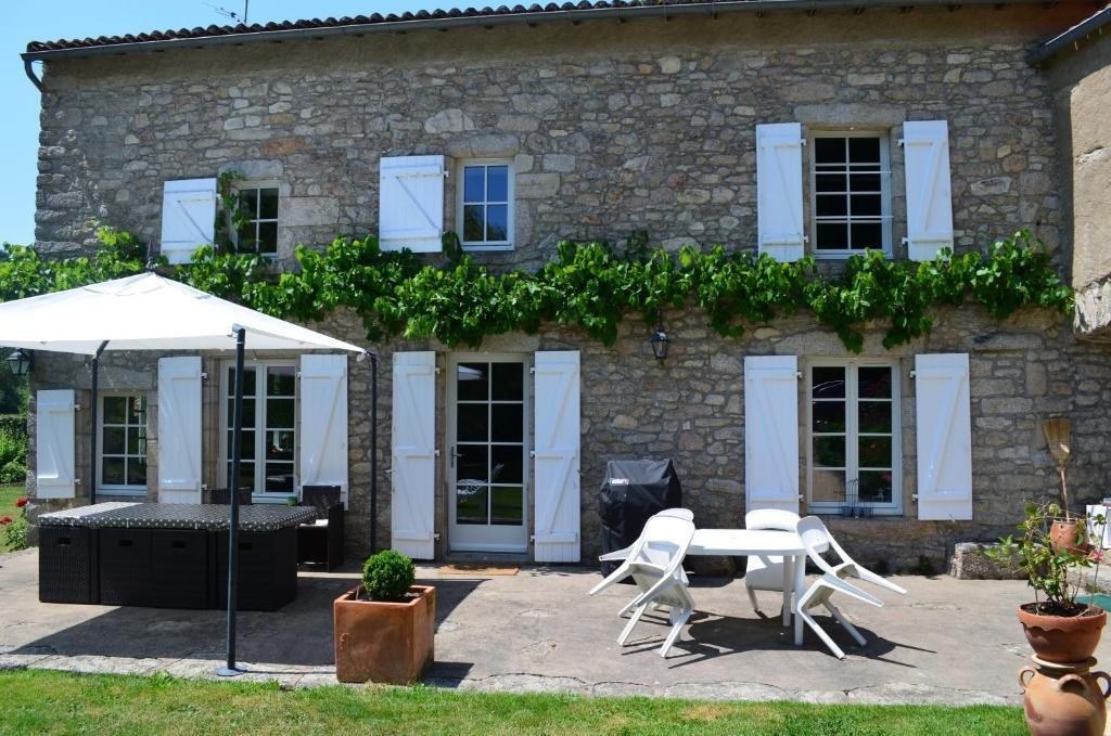 L'ESCALE DES 2 EAUX, Chambre d'Hôtes à Mortagne-sur-Sèvre