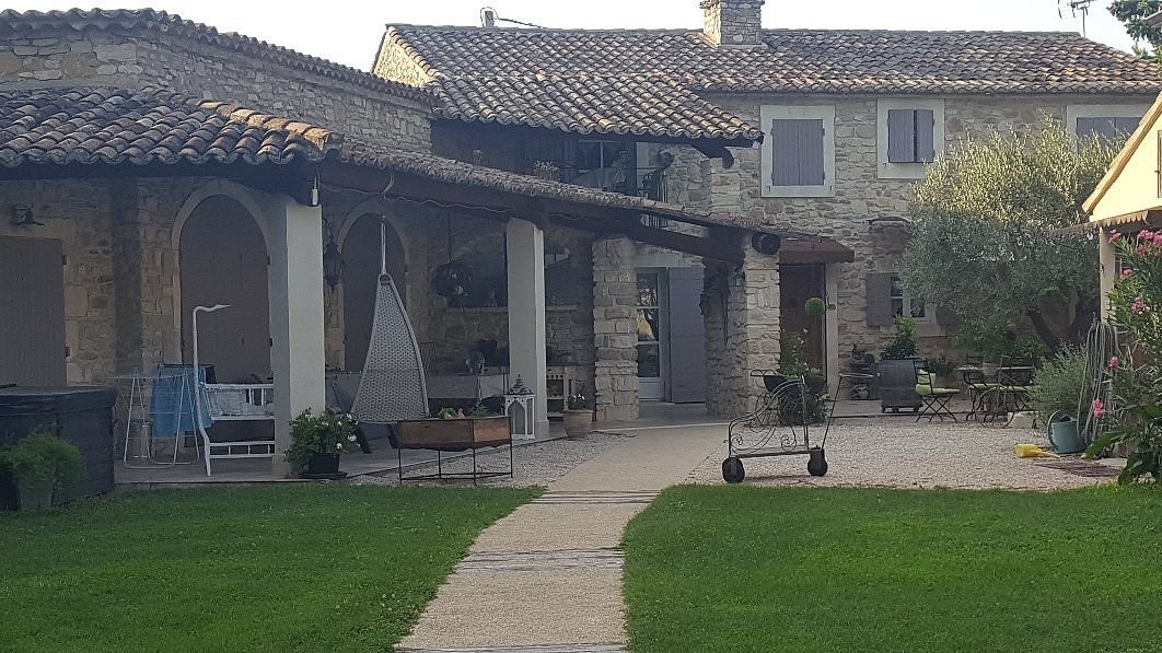 Le Jardin des Amandières, Maison d'Hôtes à Velleron