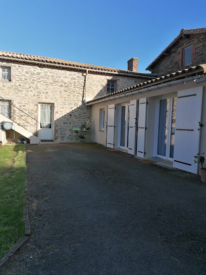 La Maison Des Amis - Vendée, Chambre D'hôtes à Essarts en Bocage